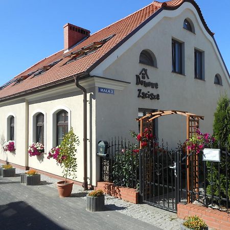 Domowe Zacisze Apartment Устка Екстериор снимка