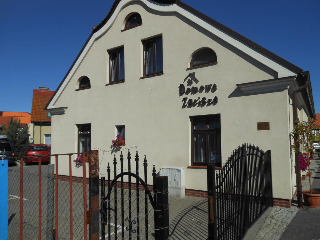 Domowe Zacisze Apartment Устка Екстериор снимка